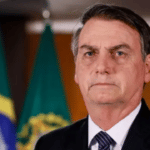 Filho de Bolsonaro publica foto de infecção e diz que presidente está se recuperando