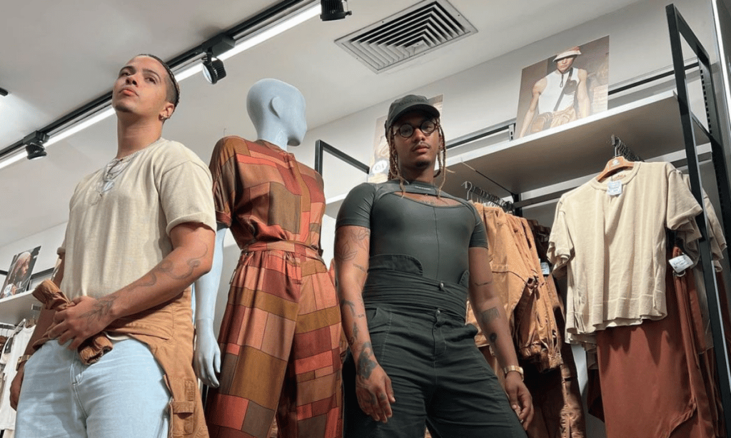 Do incômodo pessoal à solução coletiva: afroempreendedores baianos conquistam o mundo da moda com roupas ajustáveis e sem gênero