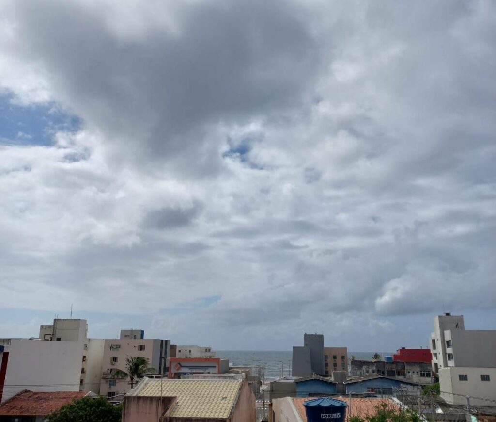 Feriado de Nossa Senhora Aparecida terá tempo instável e pancadas de chuva em Salvador