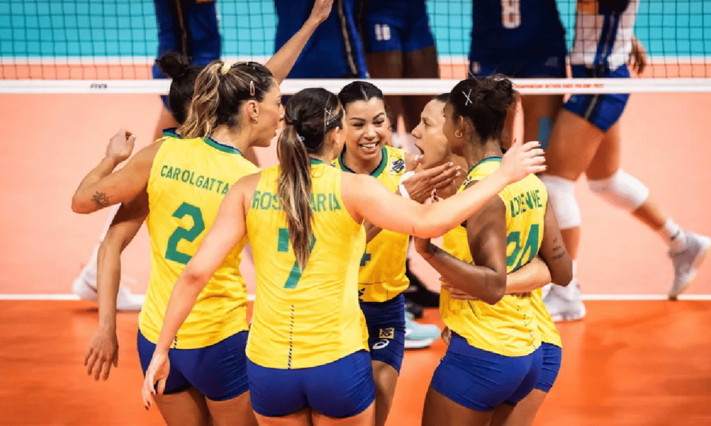 Brasil surpreende Itália por 3 a 1 e vai à final do Mundial de Vôlei feminino