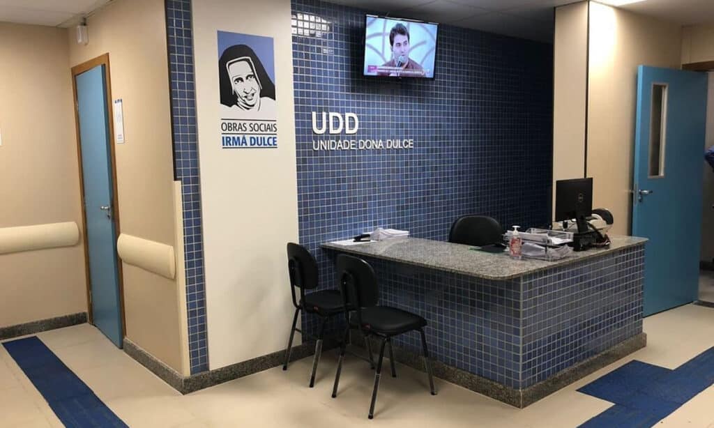 Obras Sociais Irmã Dulce suspendem visita aos pacientes após aumento de casos de Covid na Bahia