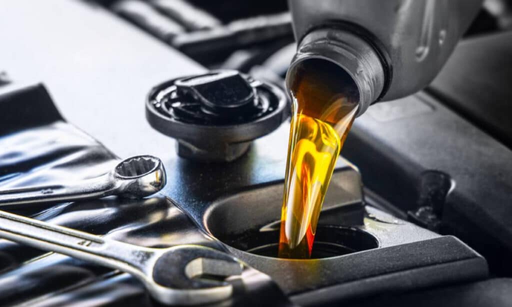 Manutenção veicular: veja tudo que você precisa saber sobre troca de óleo e filtro de motor