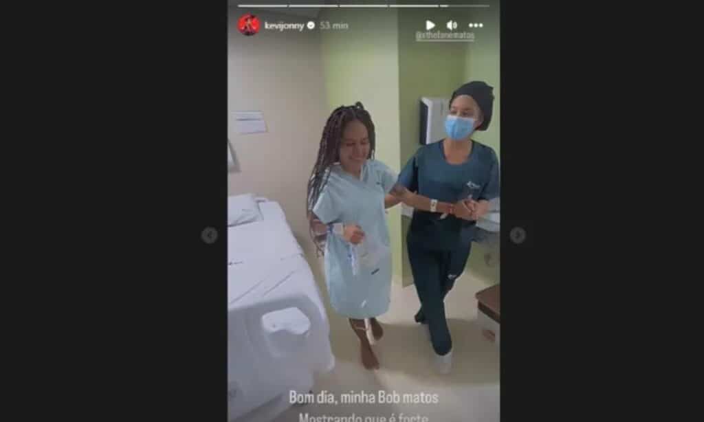 Kevi Jonny posta vídeo de Sthe Matos andando após acidente na Bahia: ‘mostrando que é forte’