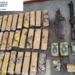 Fuzil, metralhadora e 30kg de maconha são encontrados enterrados em Feira de Santana