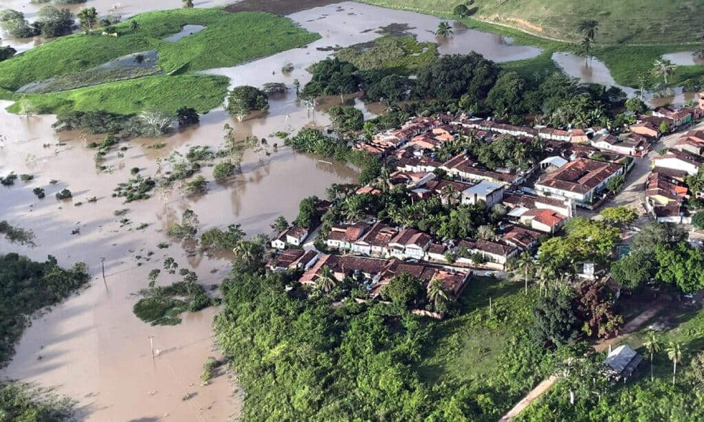Projeto de lei oferece financiamento para empresários de cidades atingidas pelas chuvas na Bahia