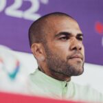 Convocação de Daniel Alves à Copa repercutiu duas vezes mais que prisão, aponta levantamento de redes sociais