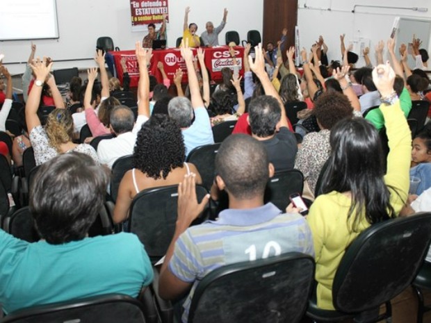 Docentes da Uneb mantém greve iniciada em 13 de maio (Foto: Divulgação/Aduneb)
